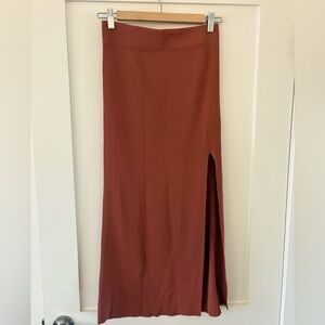 Wilfred Aritzia rust copper stretch midi skirt side slit elastic waist classic S